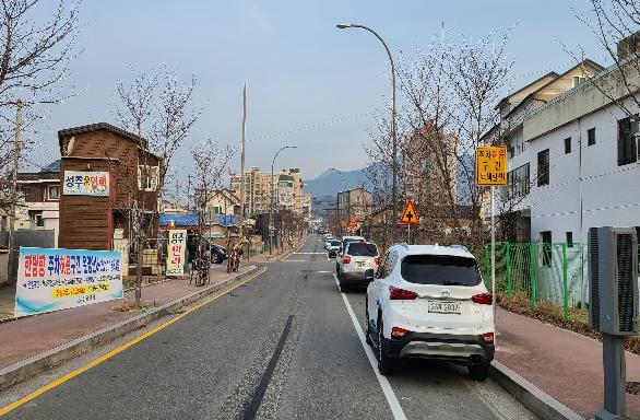 한방향 주차허용구간(북성회전교차로~밀성제일고등학교)