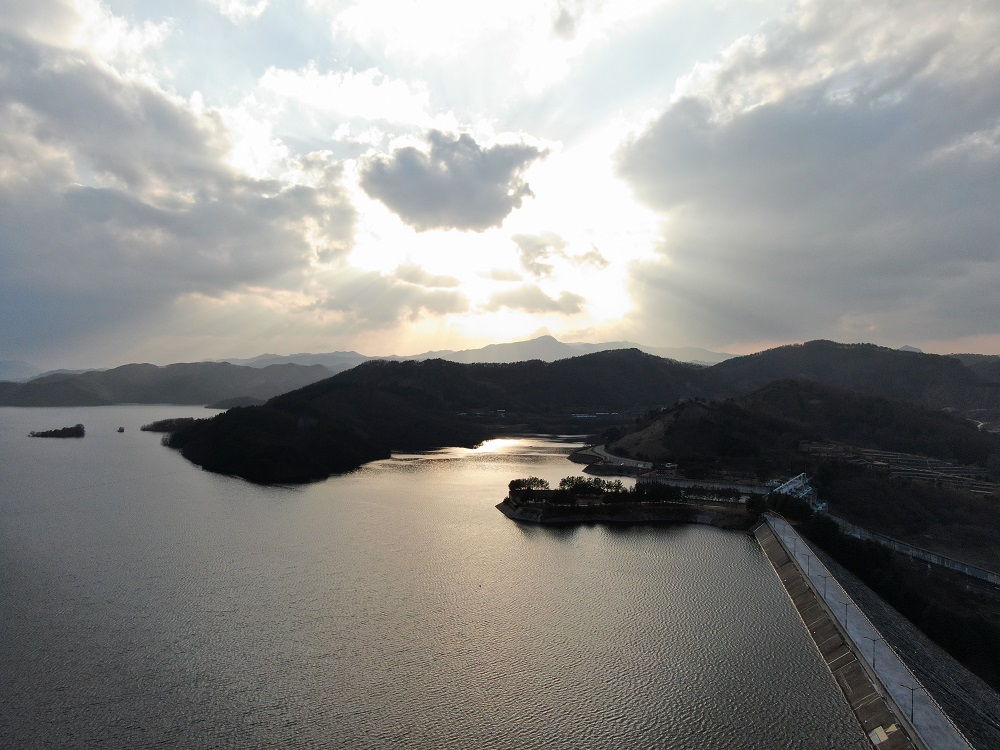 한국수자원공사 용담댐지사 좌안공원 주차장 1